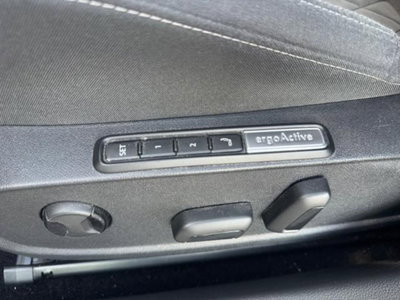 Volkswagen Golf 1.4 TSI eHYBRID 204 CV DSG Style (14)