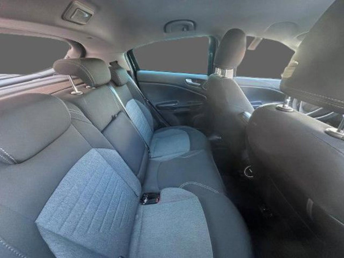 Alfa Romeo Giulietta 1.6 JTDm Giulietta 120cv (3)