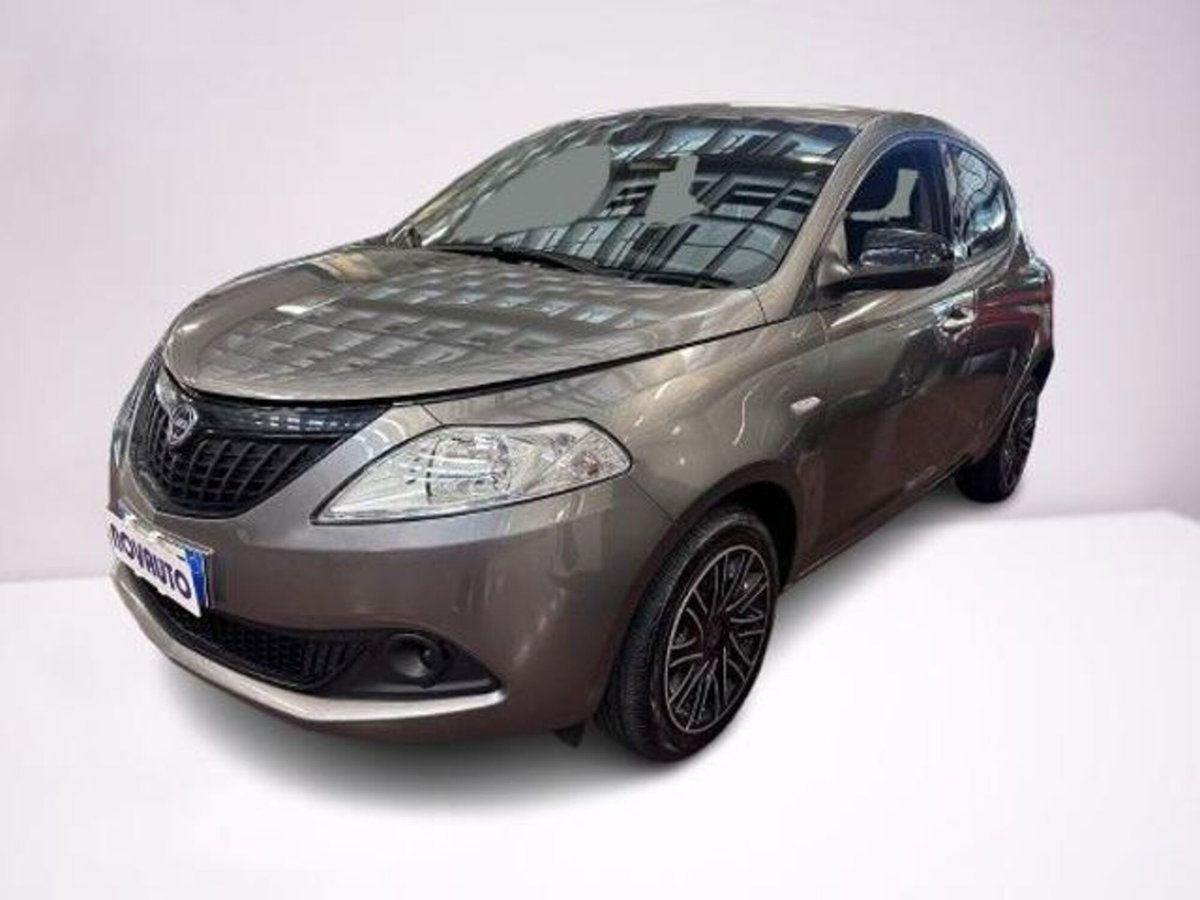 Lancia Ypsilon 1.0 FireFly 5 porte S&S Hybrid Gold Plus