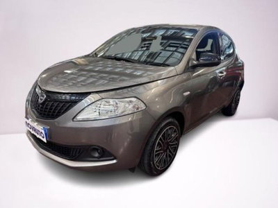 Lancia Ypsilon 1.0 FireFly 5 porte S&S Hybrid Gold Plus usata