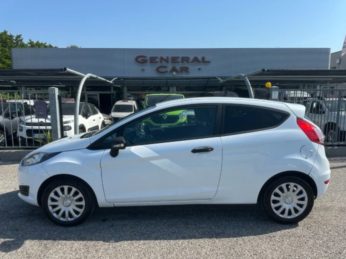 Ford Fiesta 1.5 TDCi 75CV 3 porte Titanium