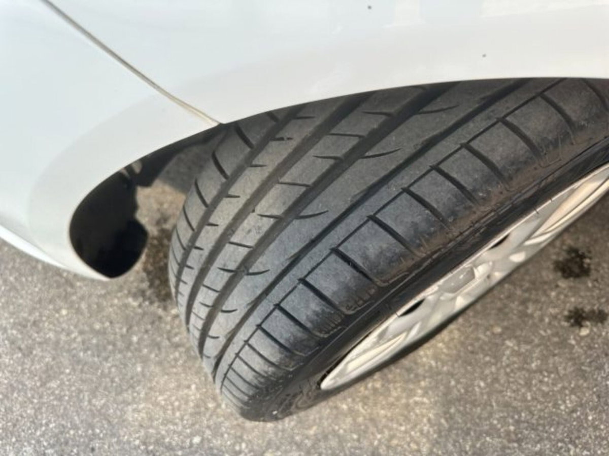Ford Fiesta 1.5 TDCi 75CV 3 porte Titanium (12)
