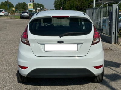 Ford Fiesta 1.5 TDCi 75CV 3 porte Titanium (4)