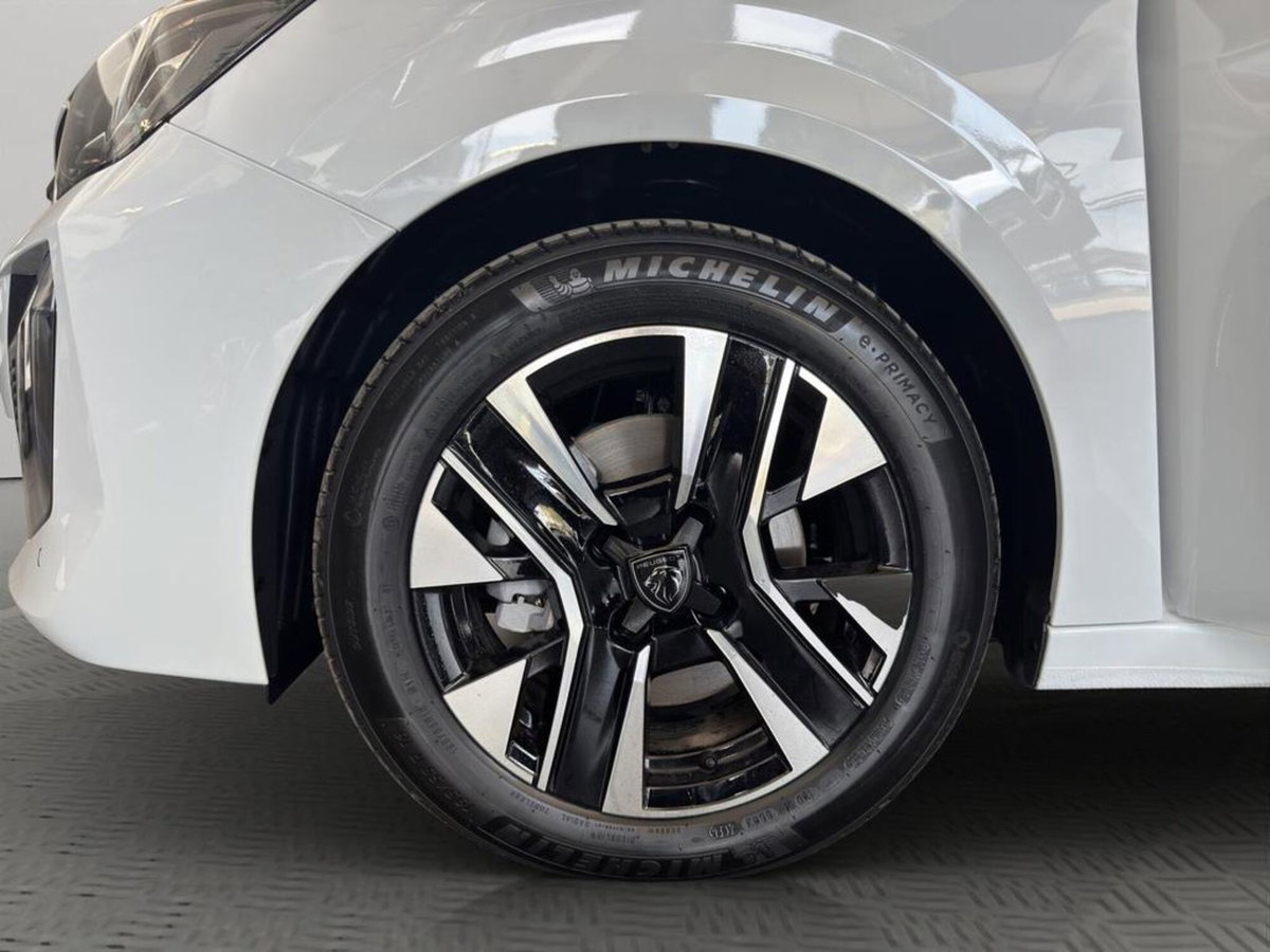 Peugeot 208 1.2 hybrid Active 100cv e-dcs 6 (9)