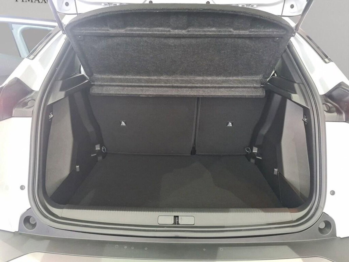 Peugeot 2008 1.2 puretech Allure s&s 100cv (14)