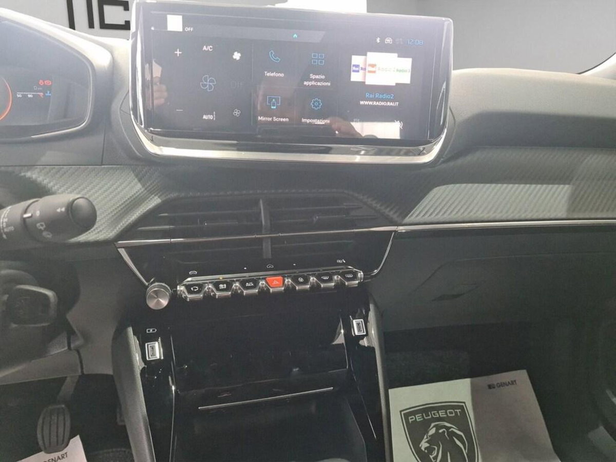 Peugeot 2008 1.2 puretech Allure s&s 100cv (15)