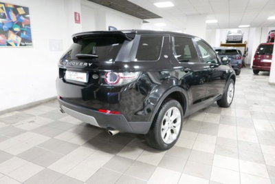 Land Rover Discovery Sport 2.0 TD4 180 CV HSE (4)