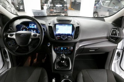 Ford Kuga 1.5 EcoBoost 120 CV 2WD Titanium (6)