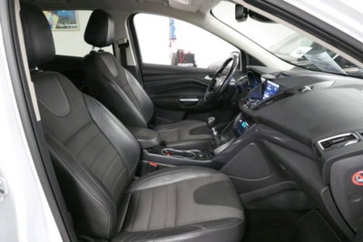 Ford Kuga 1.5 EcoBoost 120 CV 2WD Titanium (8)