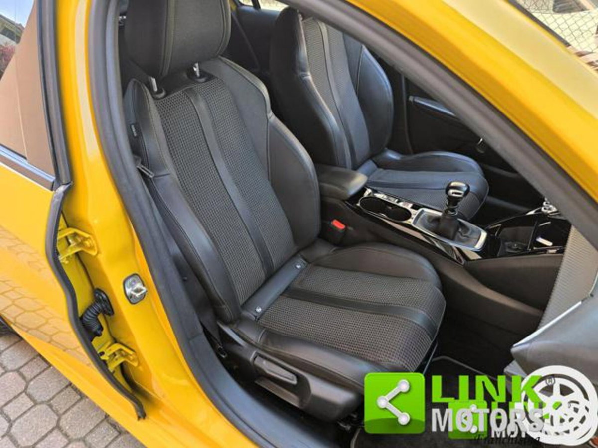 Peugeot 208 1.2 puretech Active s&s 100cv (11)