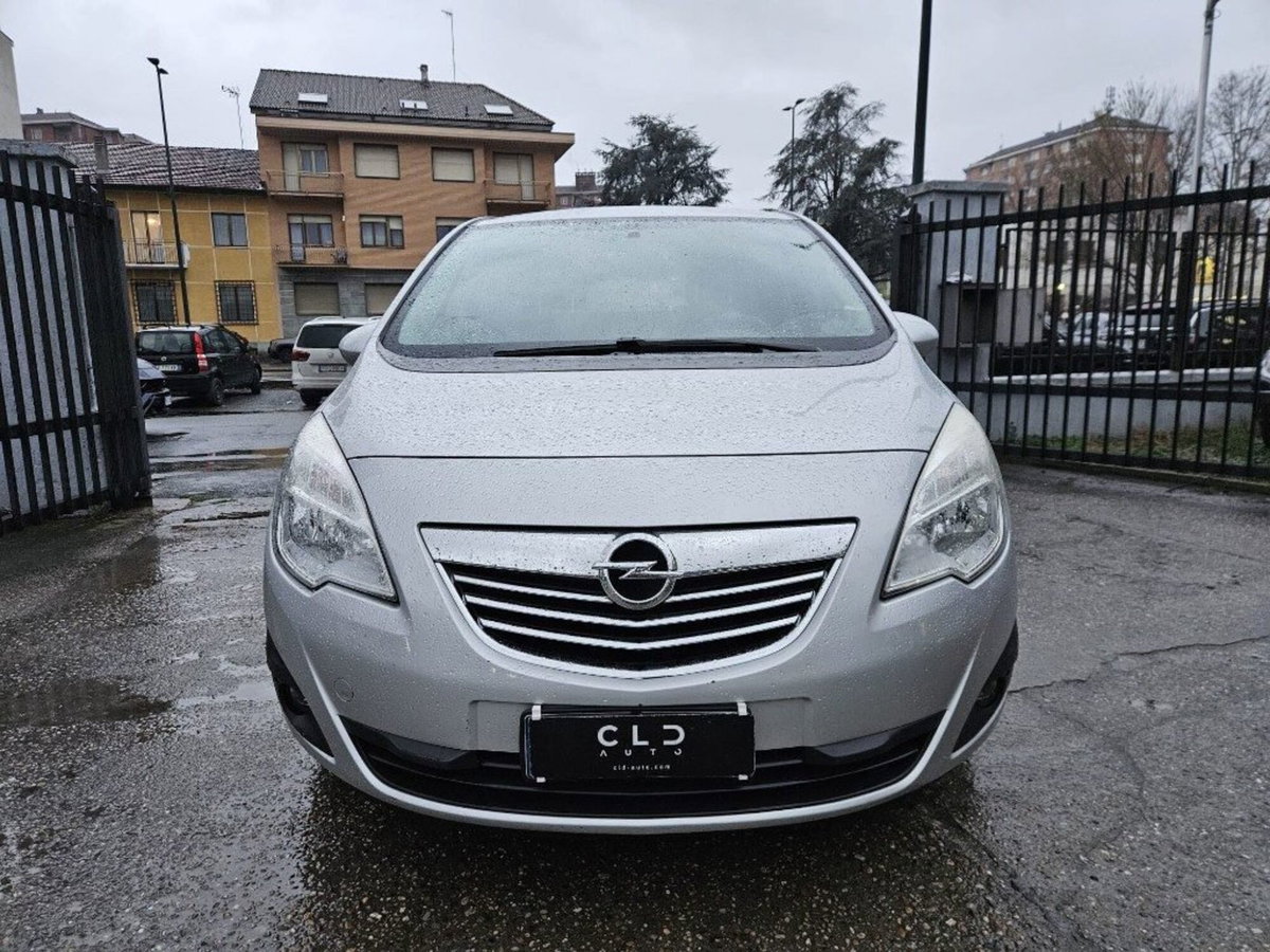 Opel Meriva 1.3 CDTI 95CV ecoFLECosmo (2)