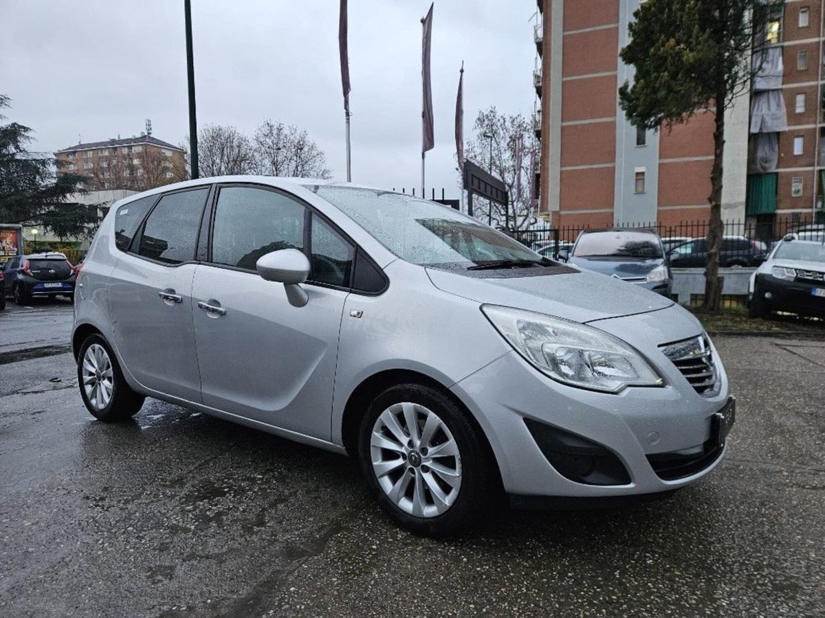 Opel Meriva 1.3 CDTI 95CV ecoFLECosmo (4)