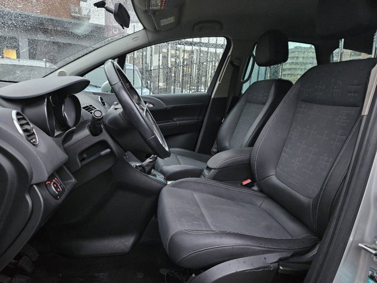 Opel Meriva 1.3 CDTI 95CV ecoFLECosmo (8)