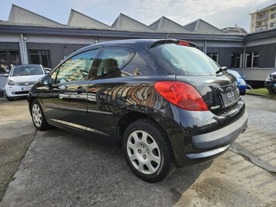 Peugeot 207 HDi 70CV 3p. ONE Line (5)