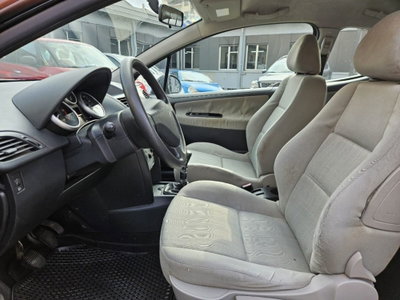 Peugeot 207 HDi 70CV 3p. ONE Line (7)