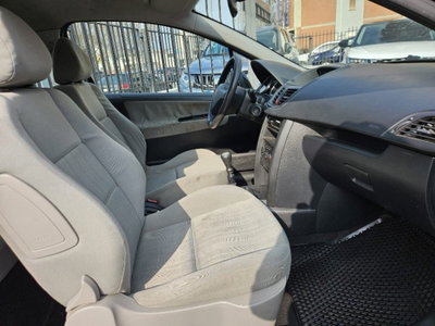 Peugeot 207 HDi 70CV 3p. ONE Line (9)
