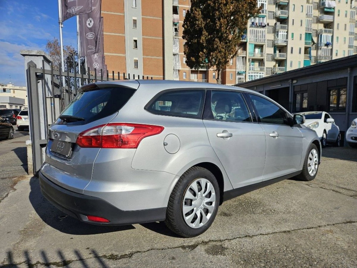 Ford Focus Station Wagon 1.0 EcoBoost 125 CV automatico SW Active (3)