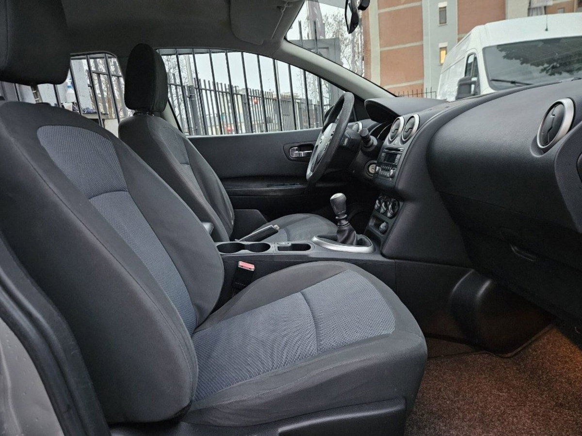 Nissan Qashqai 1.5 dCi DPF Acenta (8)