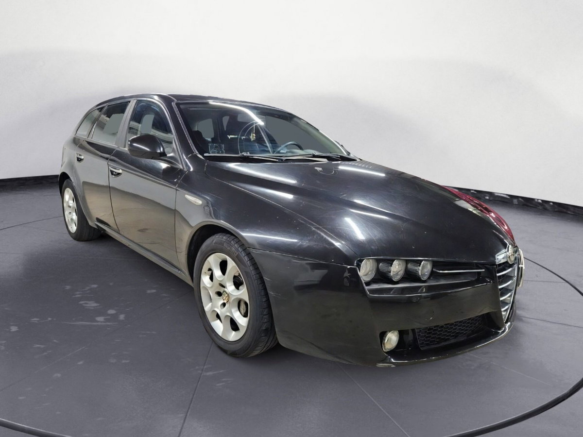 Alfa Romeo 159 SportWagon 1.9 JTDm 16V Sportwagon (2)
