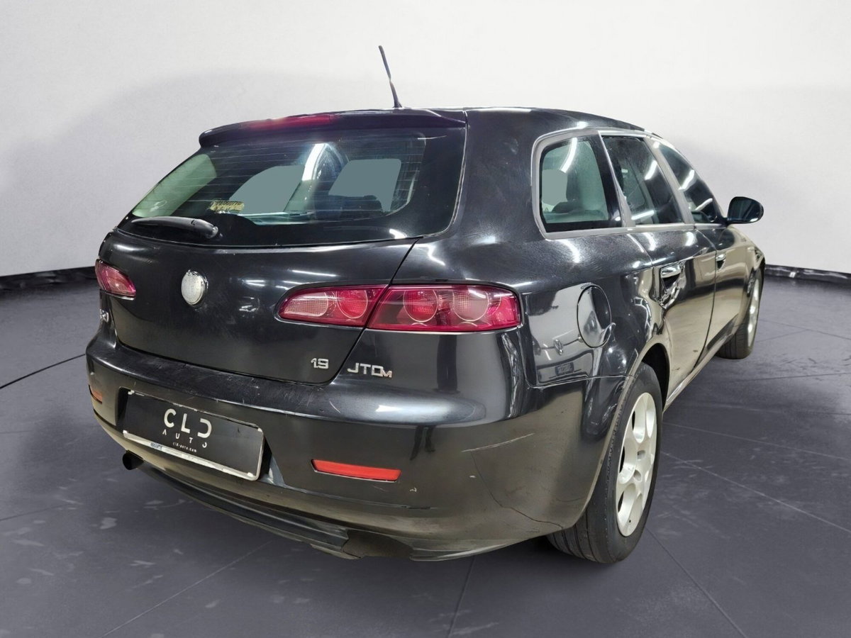 Alfa Romeo 159 SportWagon 1.9 JTDm 16V Sportwagon (3)