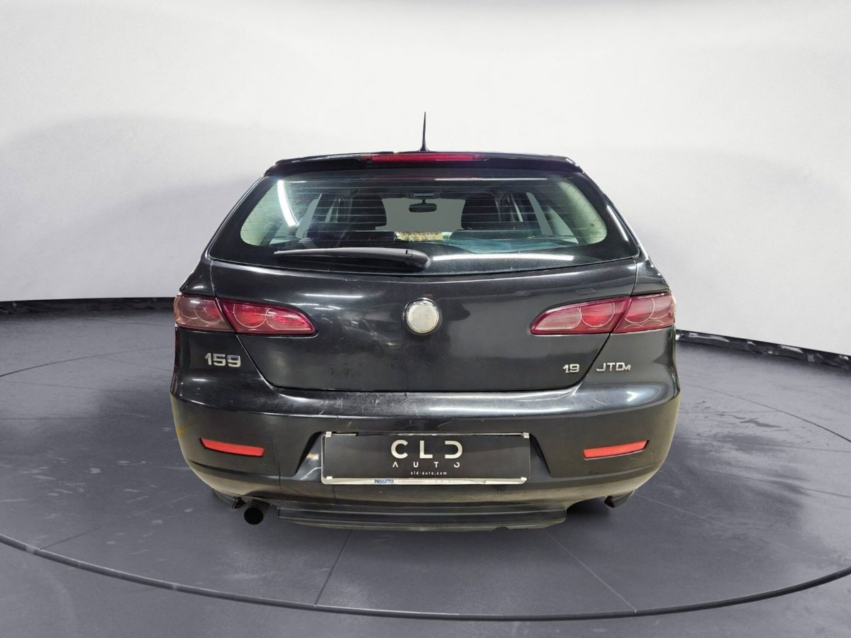 Alfa Romeo 159 SportWagon 1.9 JTDm 16V Sportwagon (4)