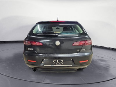 Alfa Romeo 159 SportWagon 1.9 JTDm 16V Sportwagon (4)