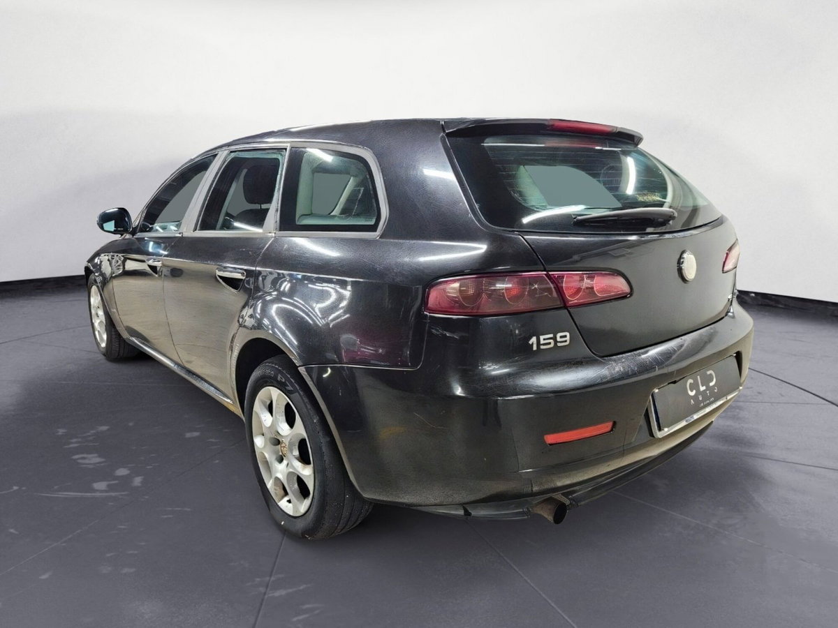 Alfa Romeo 159 SportWagon 1.9 JTDm 16V Sportwagon (5)