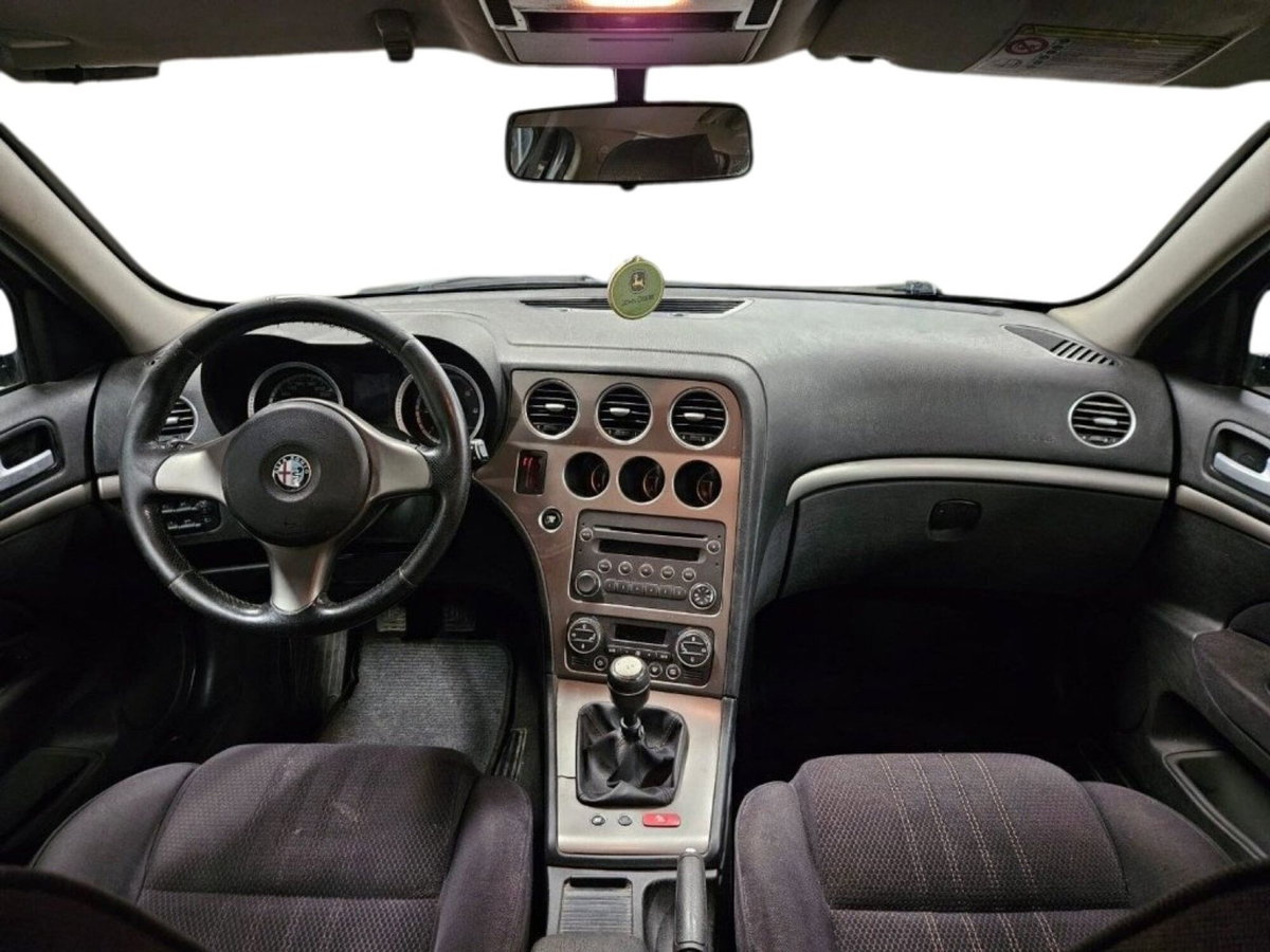 Alfa Romeo 159 SportWagon 1.9 JTDm 16V Sportwagon (8)