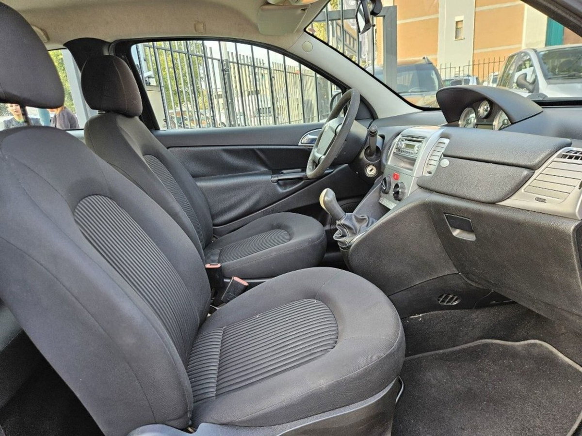 Lancia Ypsilon 1.3 MJT 75 CV Argento (10)