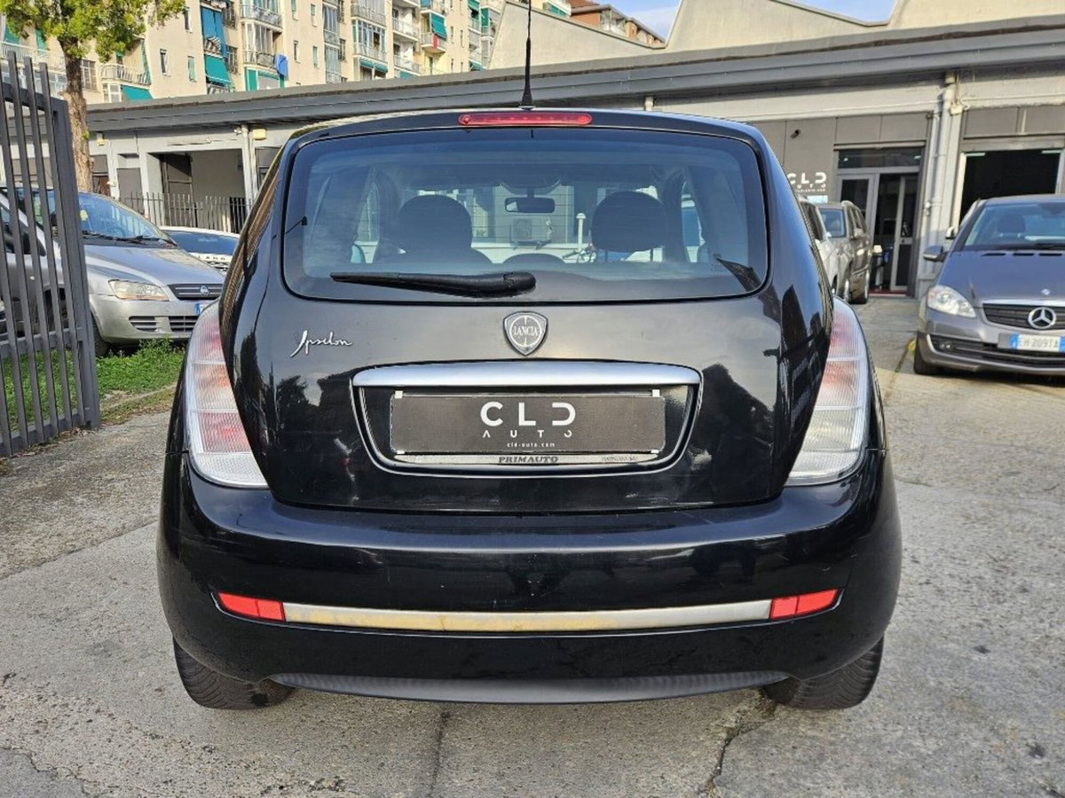 Lancia Ypsilon 1.3 MJT 75 CV Argento (5)