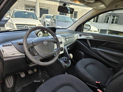 Lancia Ypsilon 1.3 MJT 75 CV Argento (7)