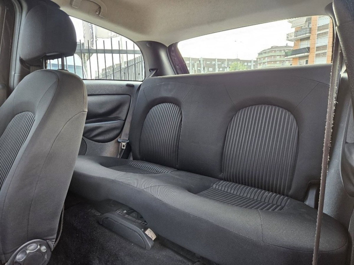 Lancia Ypsilon 1.3 MJT 75 CV Argento (8)