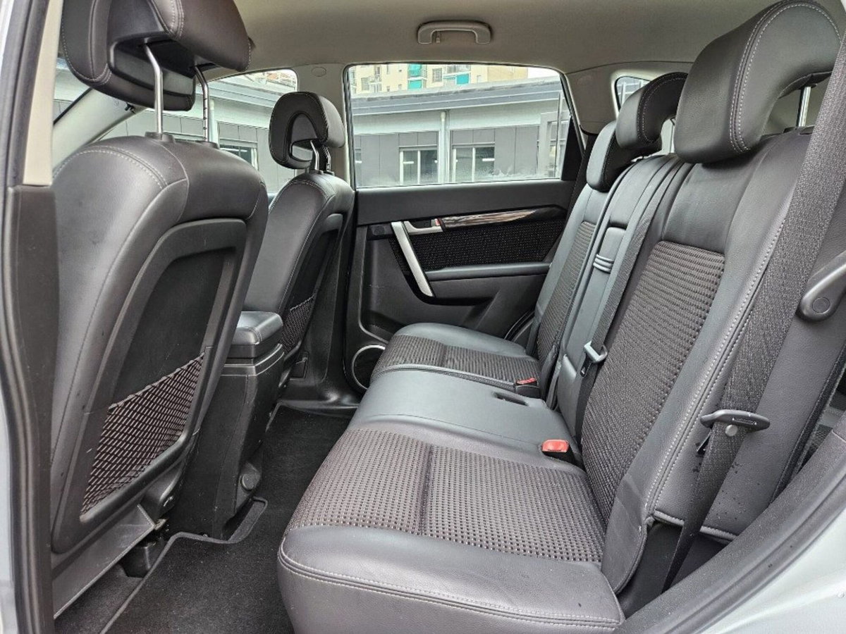 Chevrolet Captiva 2.2 VCDi 163CV 2WD LT (9)