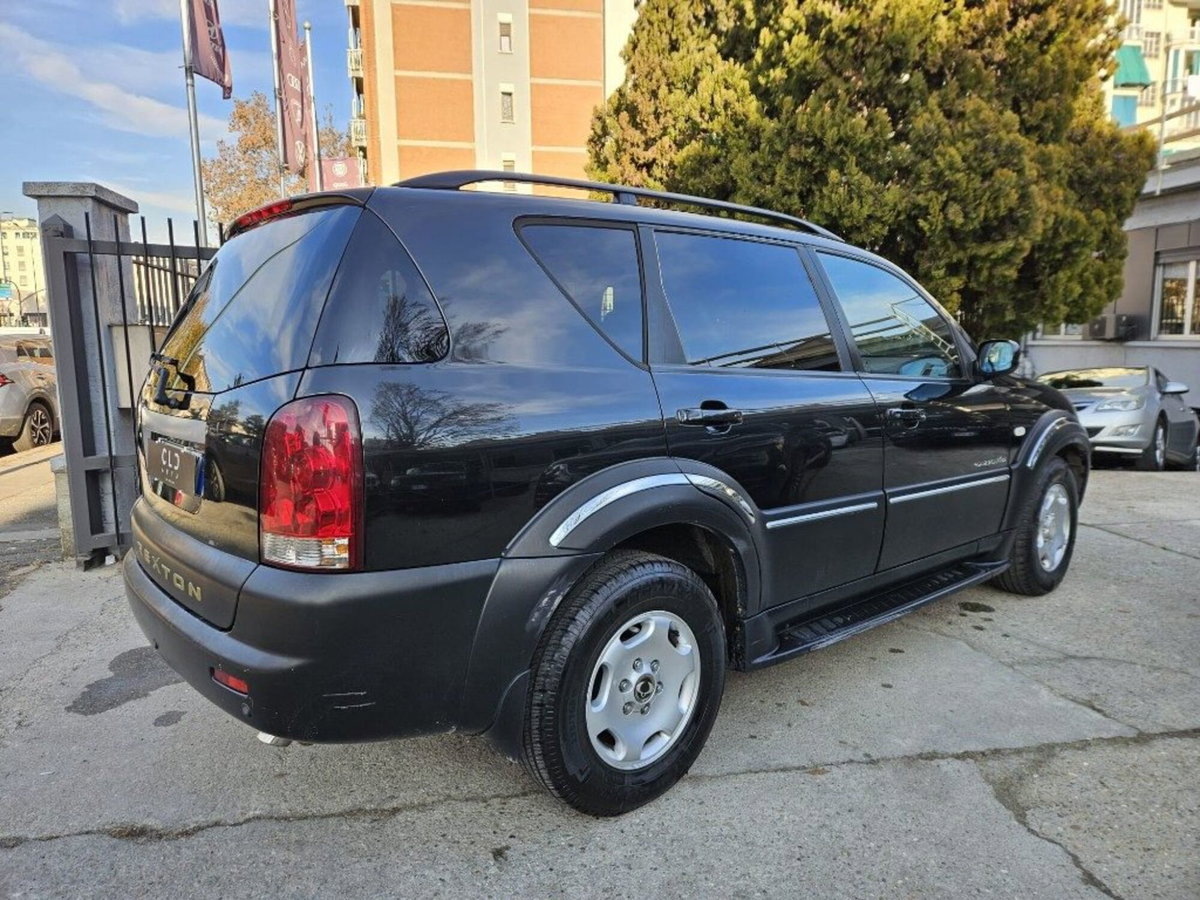 Ssangyong Rexton II 2.7 XDi TOD Classic (4)