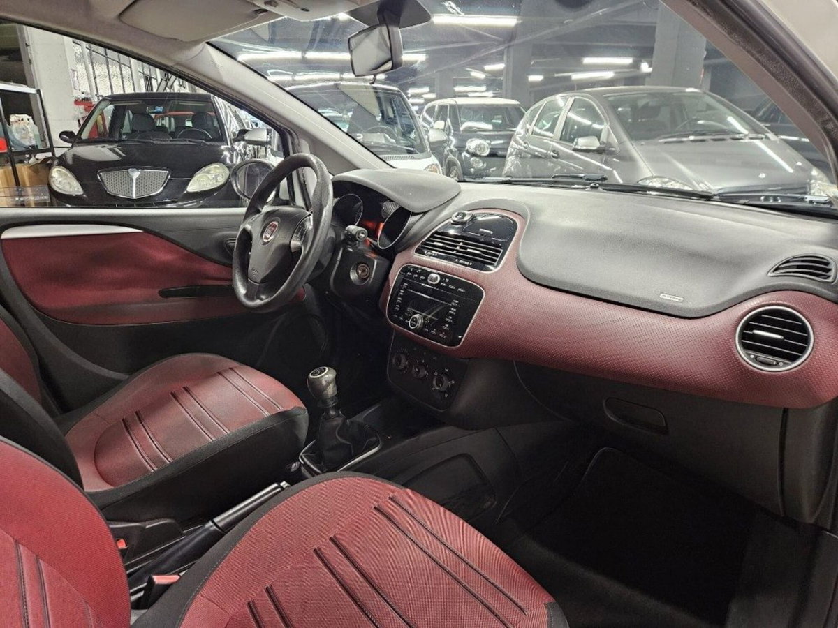 Fiat Punto Evo 1.4 5 porte Emotion GPL (10)