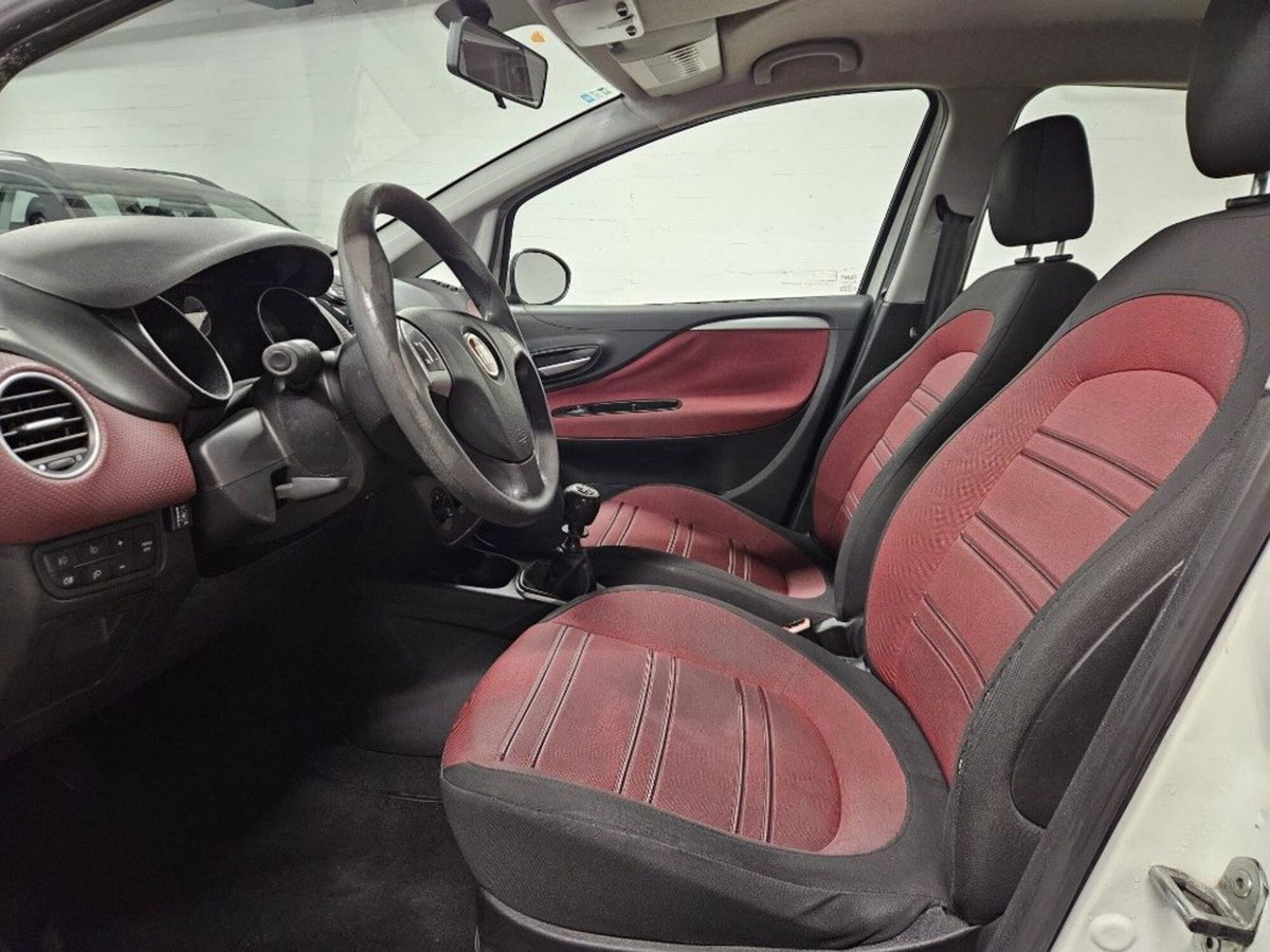 Fiat Punto Evo 1.4 5 porte Emotion GPL (7)
