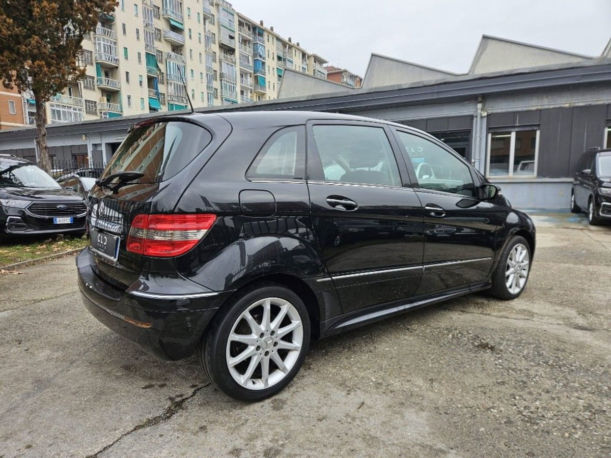 Mercedes-Benz Classe B 200 CDI Sport (4)