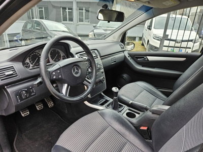 Mercedes-Benz Classe B 200 CDI Sport (7)