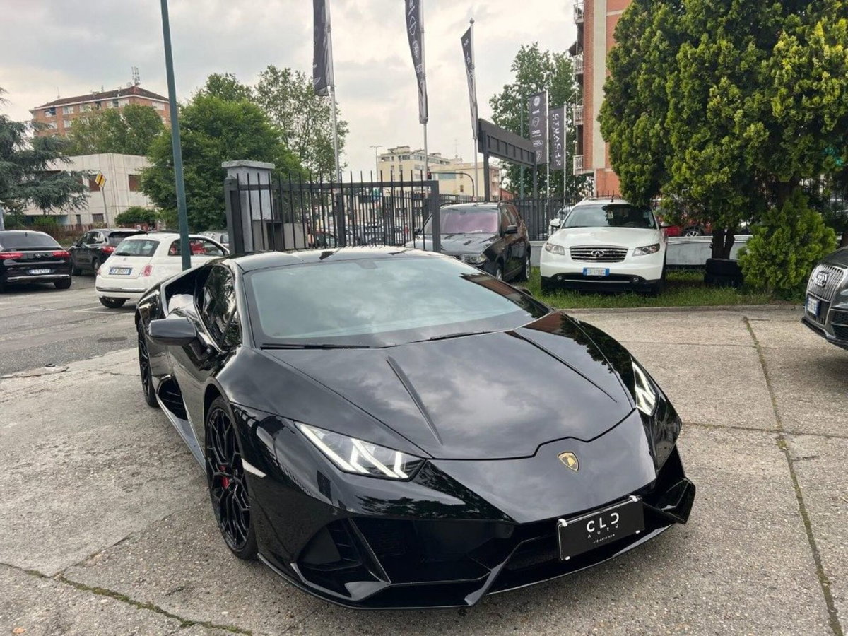 Lamborghini Huracán Coupé 5.2 V10 EVO Coupé (11)