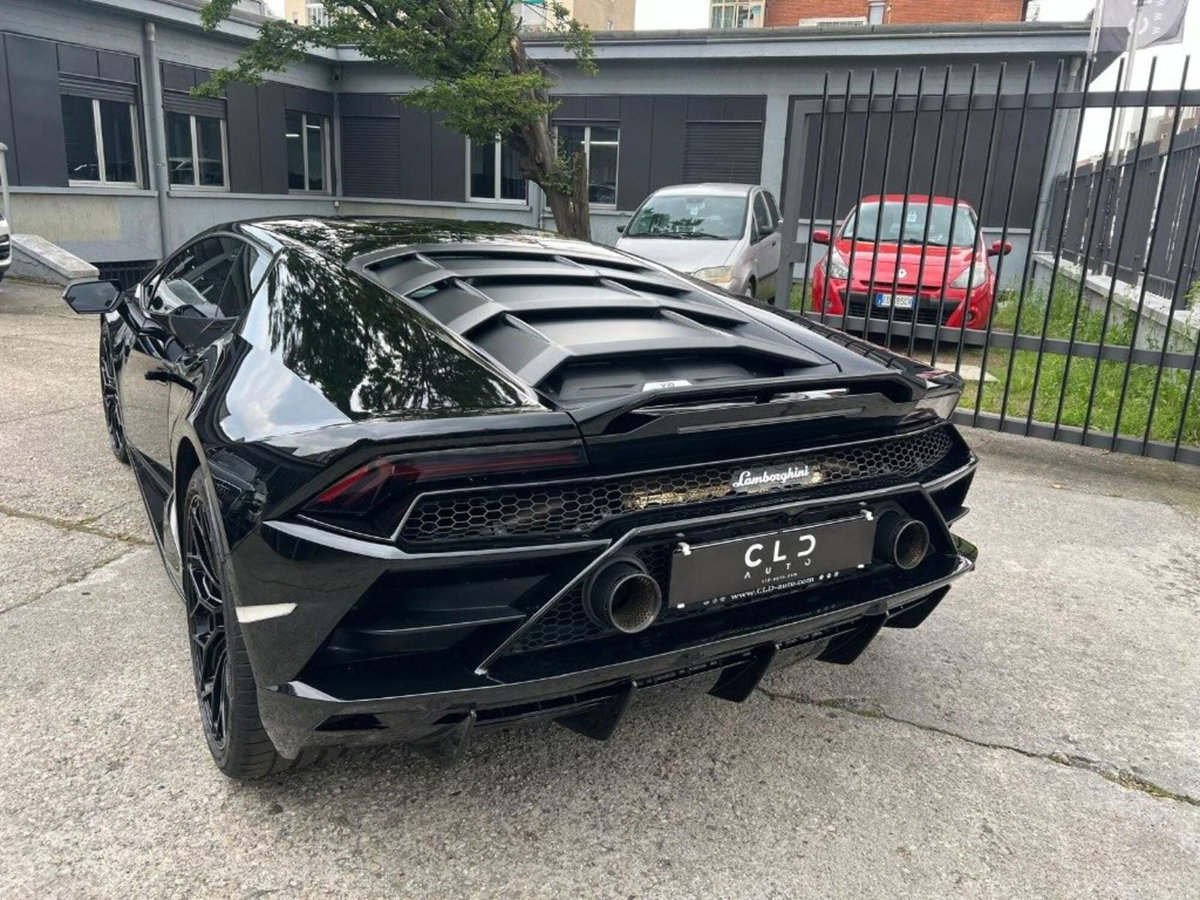 Lamborghini Huracán Coupé 5.2 V10 EVO Coupé (13)