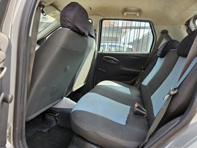 Fiat Punto 1.2i cat 5 porte (6)