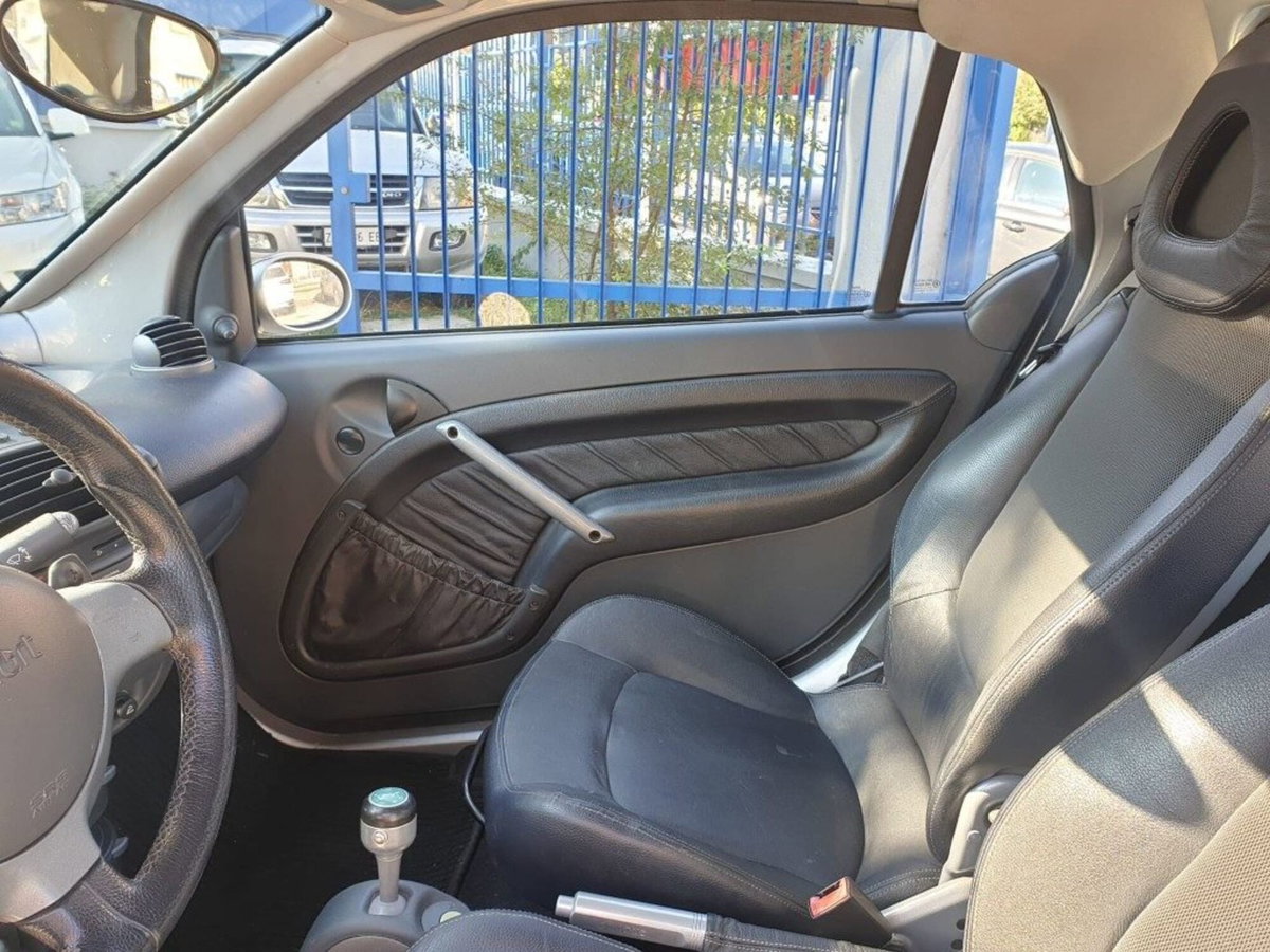 smart Fortwo 700 coupé Brabus (55 kW) (11)
