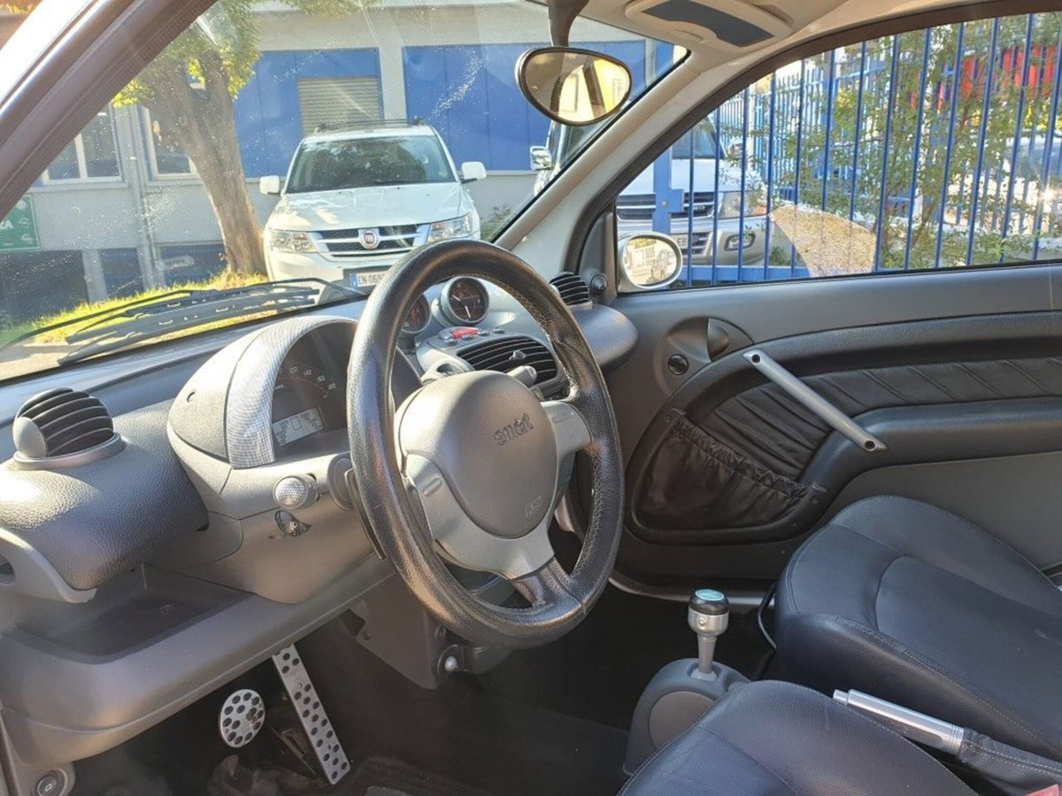 smart Fortwo 700 coupé Brabus (55 kW) (9)