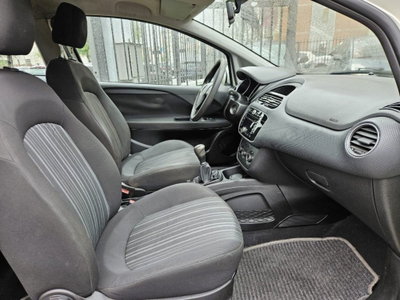 Fiat Grande Punto 1.3 MJT 75 CV 3 porte S&S Actual (10)