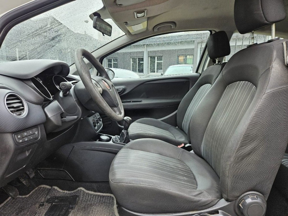 Fiat Grande Punto 1.3 MJT 75 CV 3 porte S&S Actual (8)
