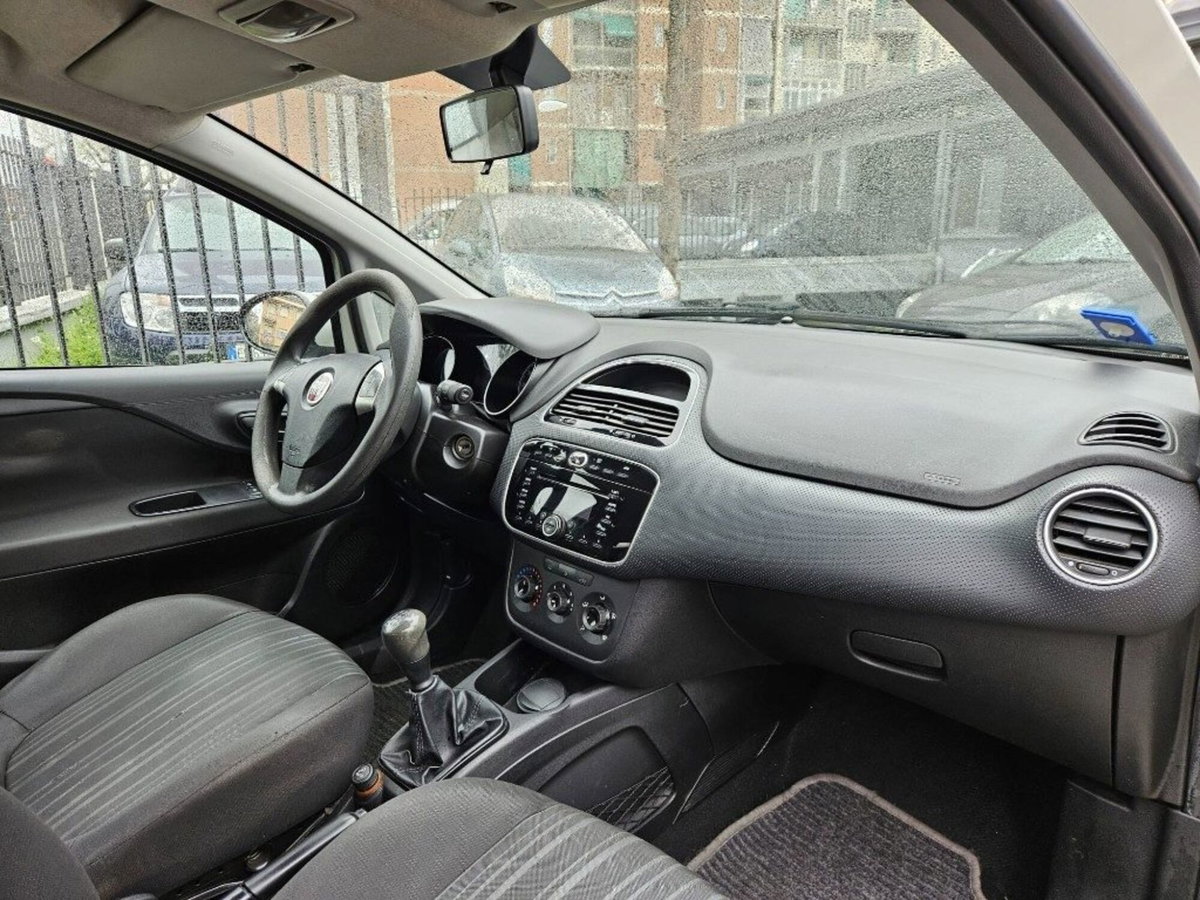 Fiat Grande Punto 1.3 MJT 75 CV 3 porte S&S Actual (9)