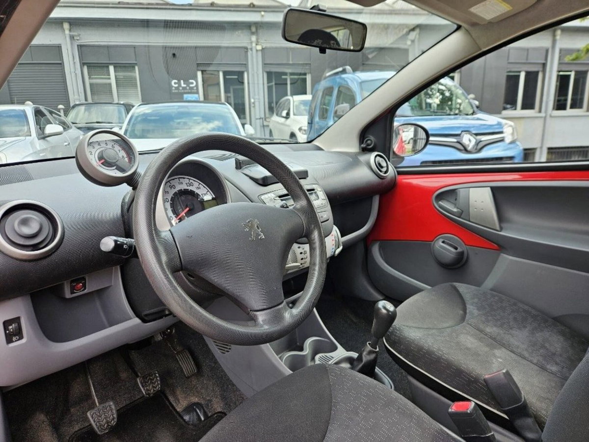 Peugeot 107 68CV 3p. Desir (5)