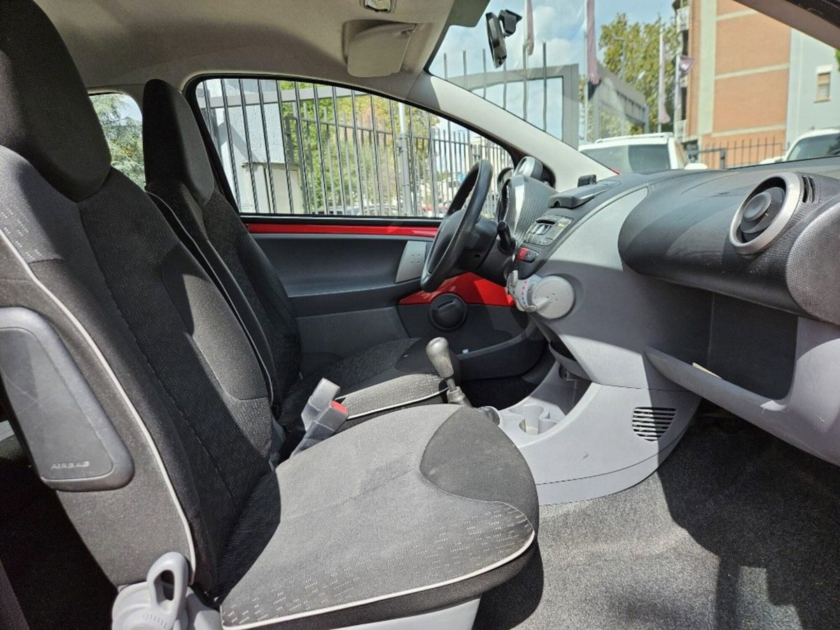 Peugeot 107 68CV 3p. Desir (8)