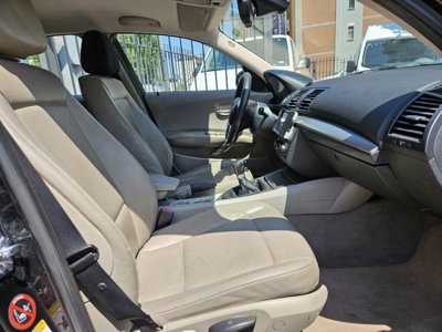 BMW Serie 1 118d cat 5 porte Attiva (11)