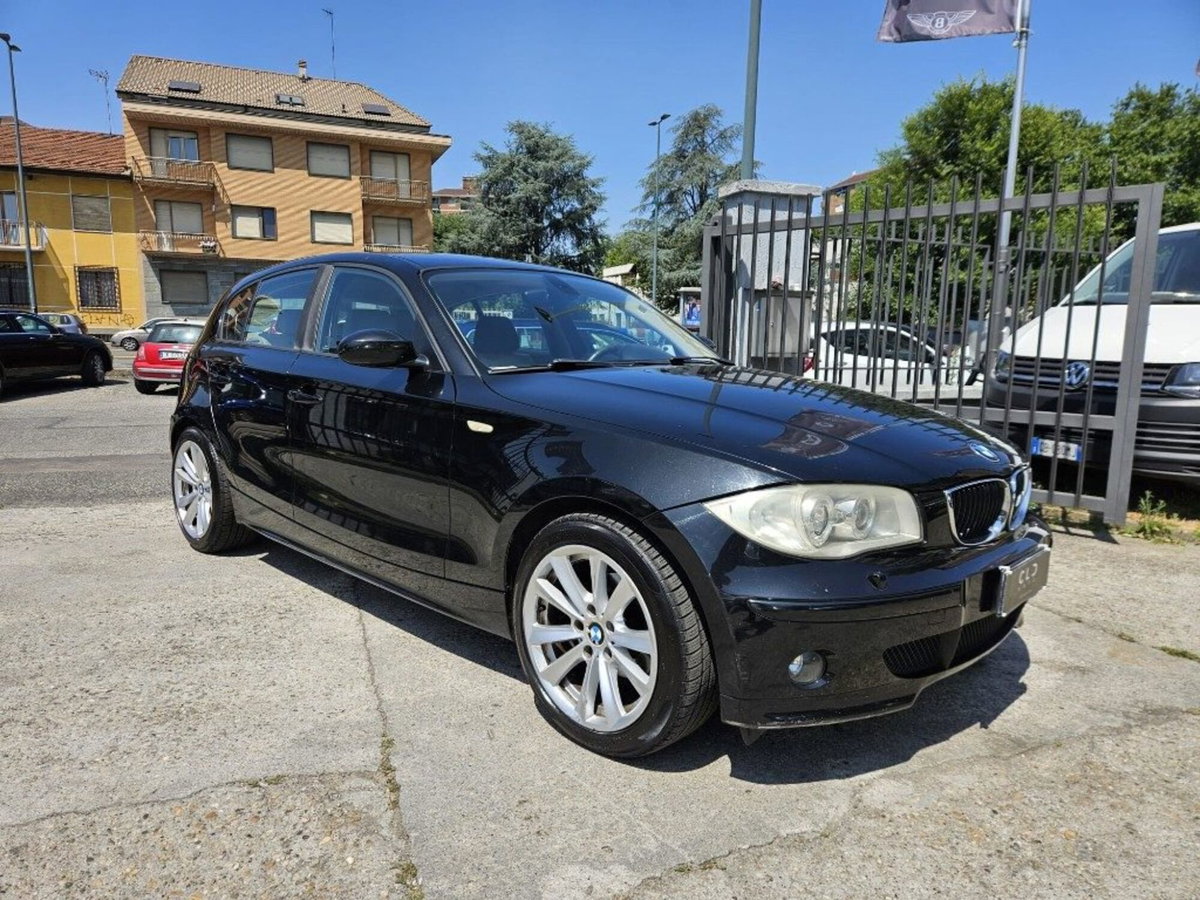 BMW Serie 1 118d cat 5 porte Attiva (2)